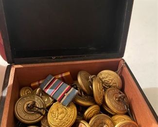 We always love our Veterans. These buttons are amazing...