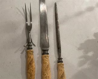 Don't hate me for saying this, but it's almost Thanksgiving...yikes! 