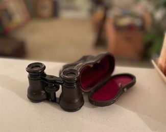 Perfect for the Theatre, or again, if you're me after too many rum & cokes at the movies and I can't see...