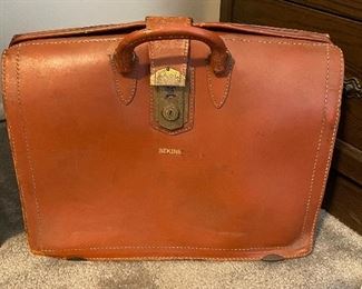 Bekins briefcase