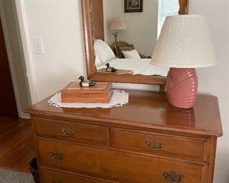 Perfect size dresser with mirror or not