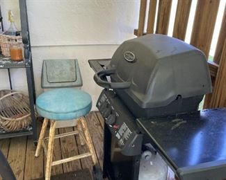Gas grill