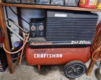 Craftsman air compressor - 20 Gal