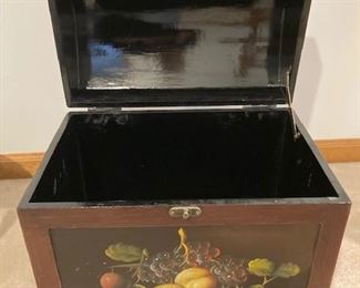 Black lacquer interior