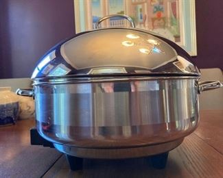 Leyse electric warmer/cooker