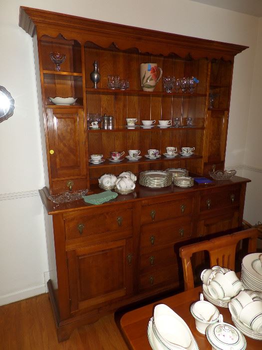 Daisy Estate Sales in Pittsford, NY starts on 11/17/2022