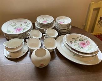 $30   Manor House 8 serving dish set. No missing dishes! 