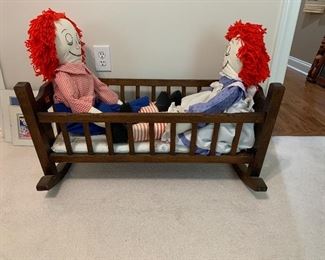 	#33	Vintage rocking cradle 33x21x18	 $30.00 		