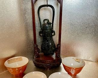 Chinese Carved Hardstone Vase on Stand and Porcelain Cups and Covers