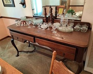 Beautiful buffet cabinet straight out of Gramma's 
Solid Oak $300