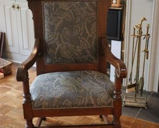 "Queen" chair