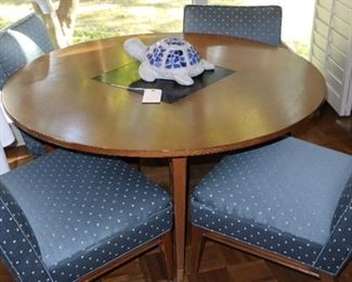 Mid Century Modern game height table & chairs