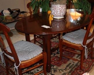 Apartment size dining drop leaf table & 4 chairs
