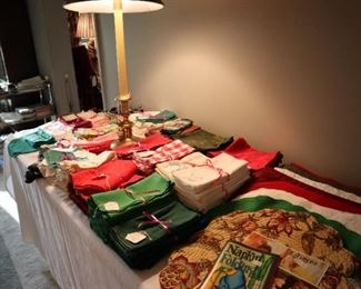 Napkins, placemats, DR, north end