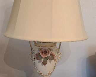 Vintage porcelain lamp w/roses