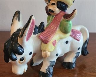 Vintage cermanic "Sleeping Guy on Donkey" figurine
-Japan