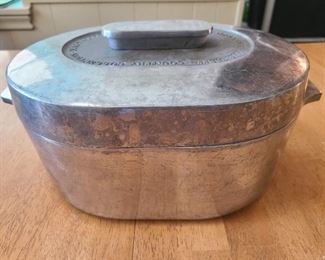 12" Country Collection Magnalite pot