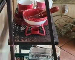 Metal 4 shelf graduating width