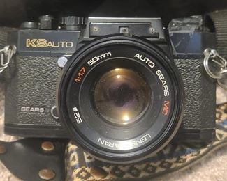 KS Auto Sears MC w/50mm camera w/3 extra lenses
Japan