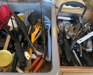 Utensils and kitchen knives