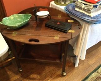 Butler's Tray table