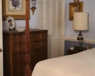 Even the guest rooms are fully appointed..