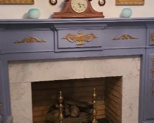 Guest room mantel 