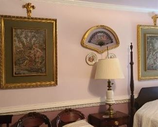 There are a pair of these 4 post beds available.