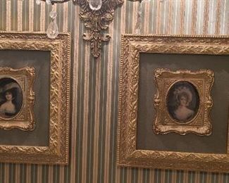 A gilded frame on every surface!