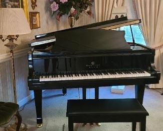 Baby Grand Piano.... Gorgeous. Made by Story & Clark 