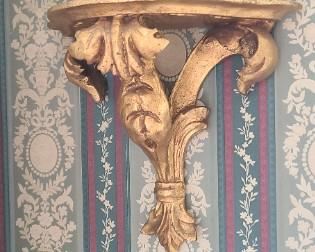 Fleur De Lis Bracket 