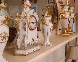 Porcelains Everywhere!