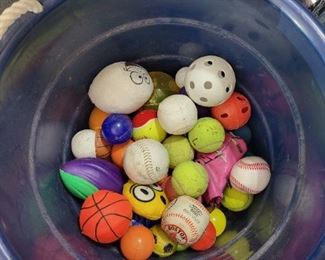 Bucket-o-balls