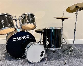 Sonor Drum Set