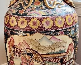 (2) Satsuma Vases with Geishas