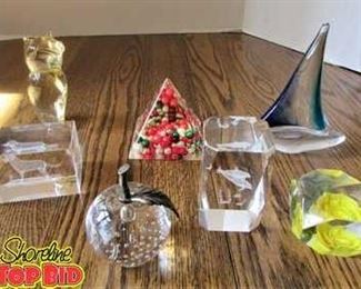 Vintage Paperweights Collectibles