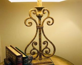Antiqued metal lamp