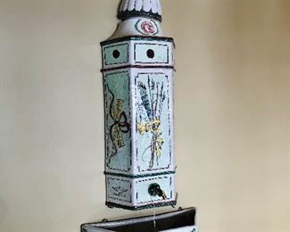 Porcelain water fountain 