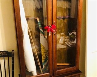 Gun cabinet 