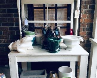 Plant stand with decorative pots