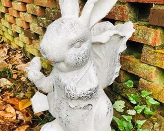 Rabbit sculpture with place for pots