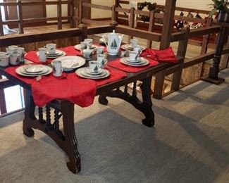 Salem "Christmas Eve" China, table 