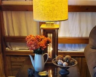 Large wooden end table, lamp, decor