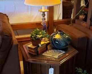 Hexagonal tile top end table, lamp, pottery
