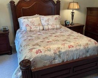 Beautiful Queen Size Low Post Cherry Wood Bed