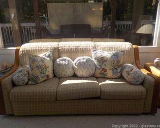 Stratford Stratopedic Sleeper Couch with 6 Throw Pillows