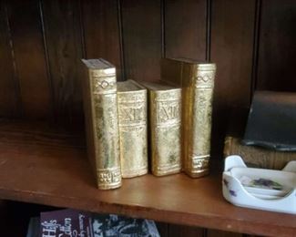 Gold book ends