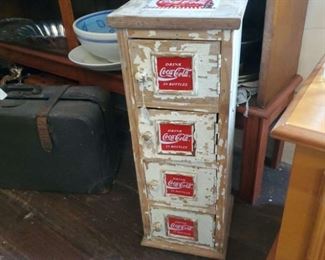 Chippy Coca Cola cabinet