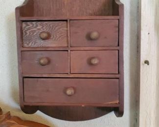 Hanging spice drawer