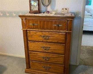 Dresser (Set includes matching mirrored dresser, bed & nightstand)